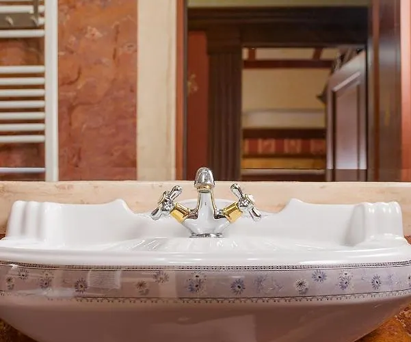 Hotel My 4*